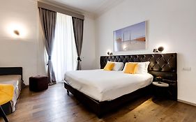 V Collection Piazza Farnese Luxury Suites